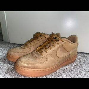 Tan air forces